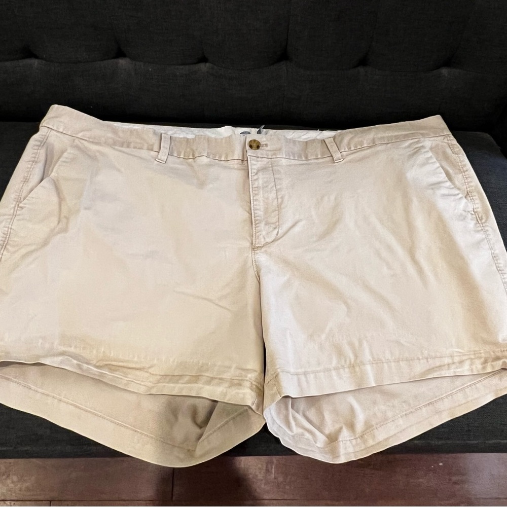Old Navy Khaki Chino size 24 Shorts